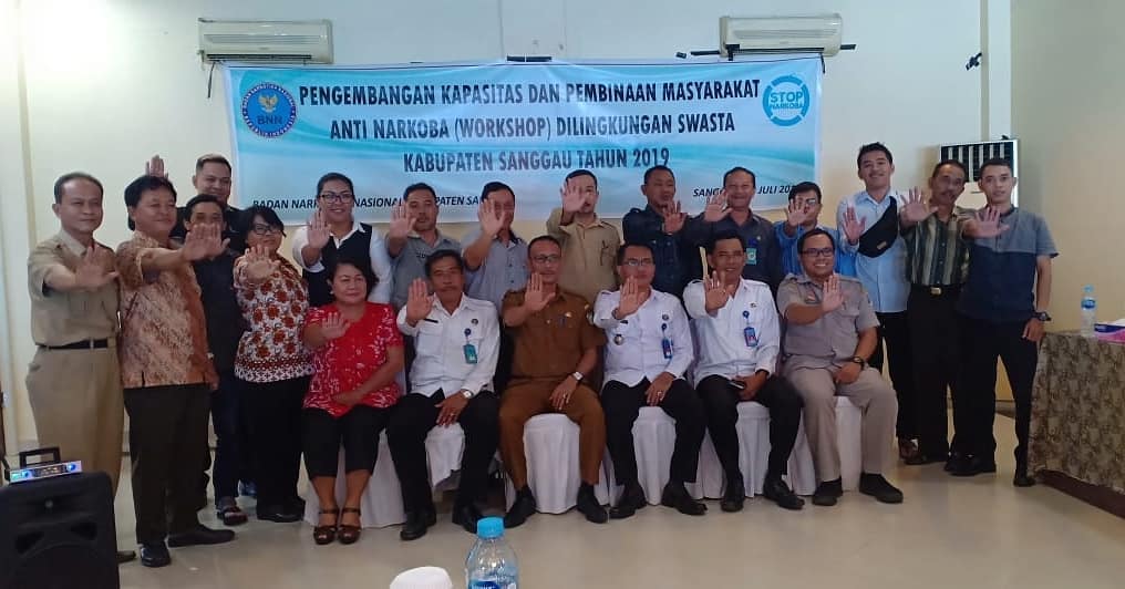 BNNK SANGGAU ADAKAN WORKSHOP DI LINGKUNGAN SWASTA BNNK SANGGAU ADAKAN WORKSHOP DI LINGKUNGAN SWASTA