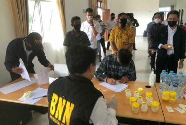 Upaya Deteksi Dini,75 Calon Karyawan PT. Bumi Tata Lestari Jalani Tes Urine.