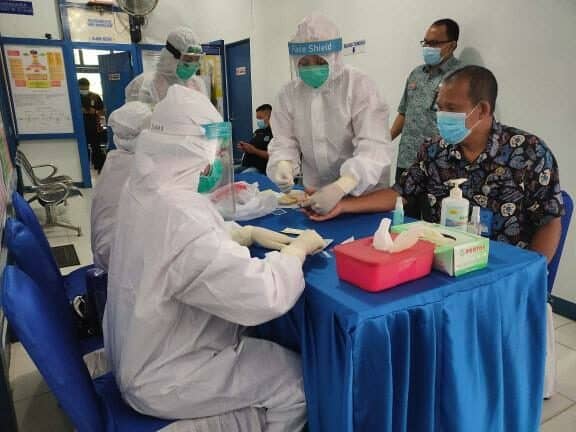 Cegah Penyebaran Covid-19,BNNK Sanggau Gelar Rapid Test Cegah Penyebaran Covid-19,BNNK Sanggau Gelar Rapid Test