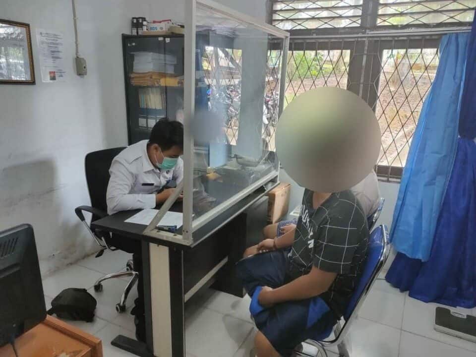 BNNK Sanggau Tes Urine 2 Orang Tangkapan Polres Sanggau