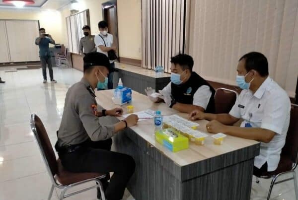 BNNK Sanggau Tes Urine Anggota Polres Sanggau