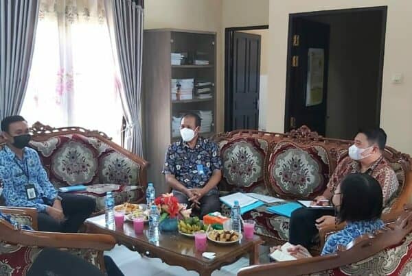 Kepala BNNK Sanggau Koordinasi dengan Kepala Bapedda Litbang Kabupaten Sekadau terkait Inpres Nomor 2 Tahun 2020.
