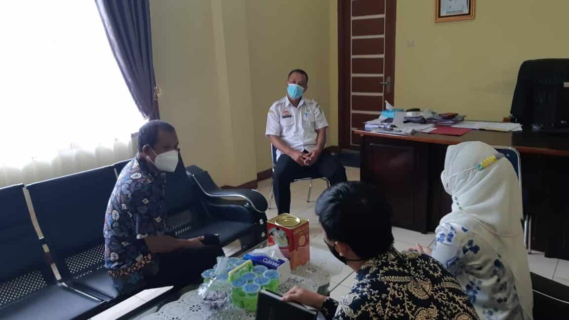 Kepala BNNK Sanggau Koordinasi dengan Kepala Dinas Kependudukan dan Catatan Sipil Kab. Sanggau terkait Inpres Nomor 2 Tahun 2020. Kepala BNNK Sanggau Koordinasi dengan Kepala Dinas Kependudukan dan Catatan Sipil Kab. Sanggau terkait Inpres Nomor 2 Tahun 2020.