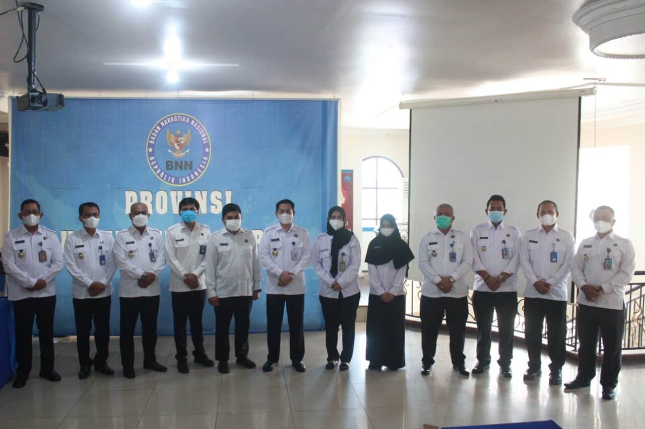PELAKSANAAN AUDIT TAHAP 1 BNNP KALIMANTAN BARAT BESERTA JAJARAN. PELAKSANAAN AUDIT TAHAP 1 BNNP KALIMANTAN BARAT BESERTA JAJARAN.