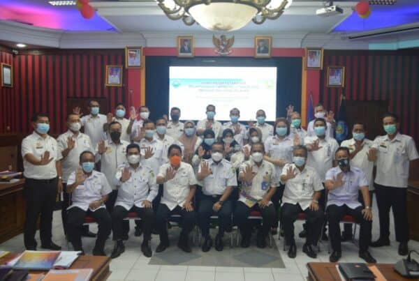 RAPAT KESEKRETARIATAN PELAKSANAAN INPRES NO. 2 TAHUN 2020 TENTANG RAN P4GN DI KABUPATEN SANGGAU.