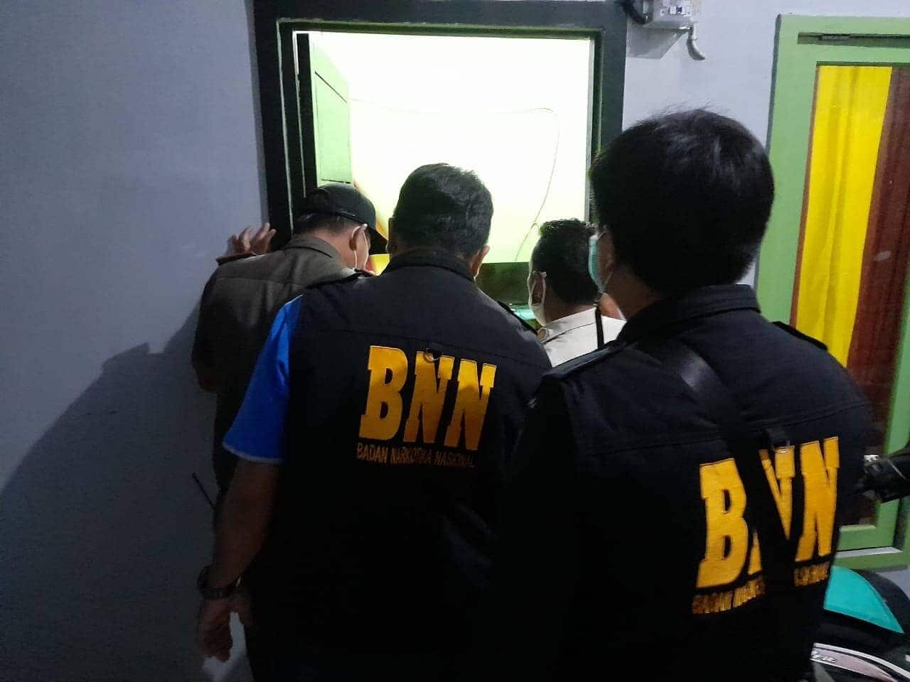TIM GABUNGAN DI SANGGAU GELAR RAZIA PEKAT,BERHASIL AMANKAN 32 ORANG. TIM GABUNGAN DI SANGGAU GELAR RAZIA PEKAT,BERHASIL AMANKAN 32 ORANG.