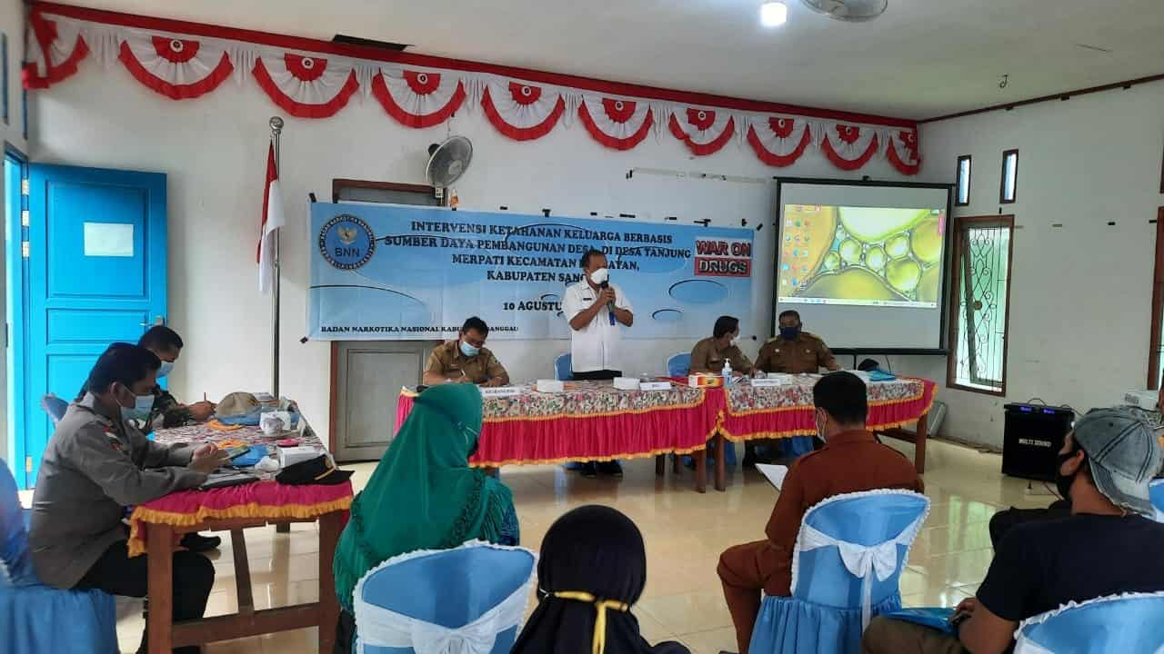 INTERVENSI KETAHANAN KELUARGA BERBASIS SUMBER DAYA PEMBANGUNAN DESA. INTERVENSI KETAHANAN KELUARGA BERBASIS SUMBER DAYA PEMBANGUNAN DESA.