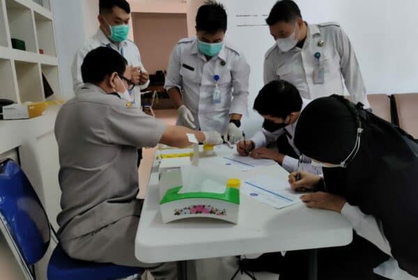 BNNK Sanggau Tes Urine Dadakan Seluruh Personelnya.