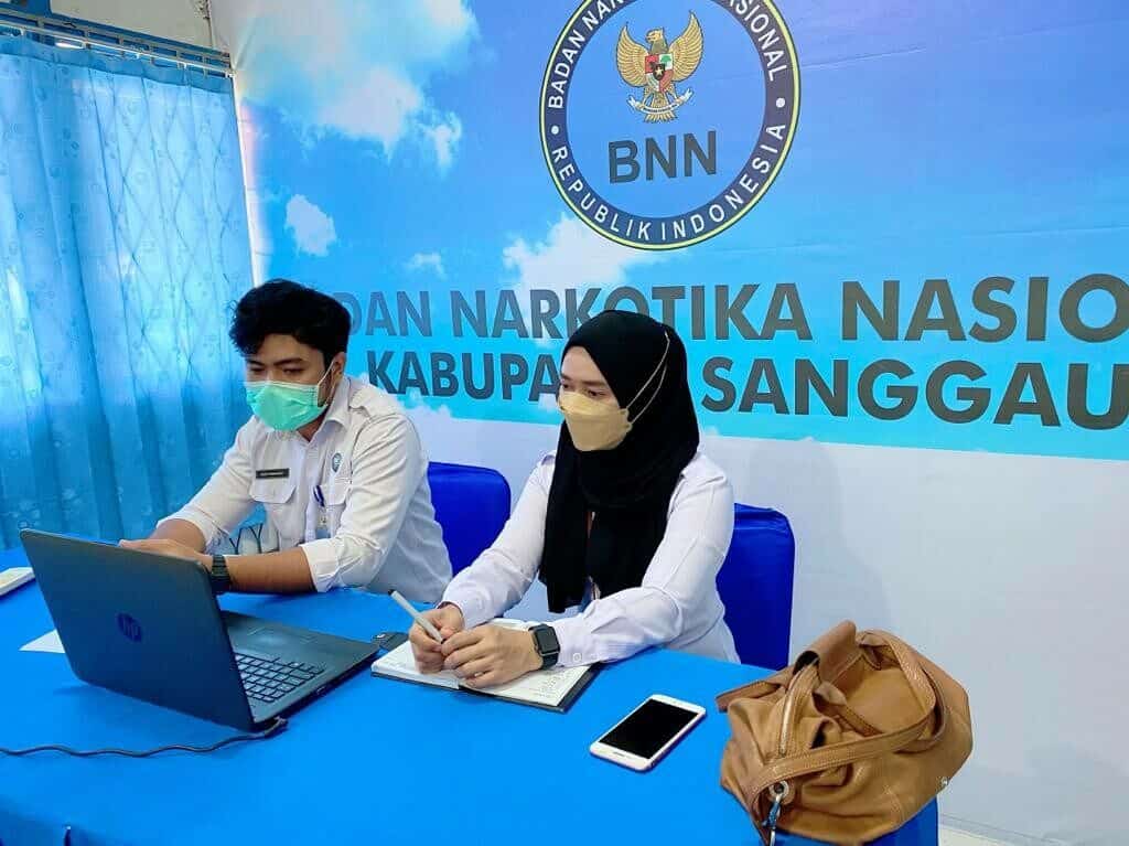 Rapat Konsolidasi Bidang Keuangan terkait Evaluasi Tarif PNBP di lingkungan BNN. Rapat Konsolidasi Bidang Keuangan terkait Evaluasi Tarif PNBP di lingkungan BNN.
